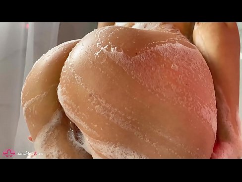 ❤️ 갈색 머리 자위 여자 가 진동 하기 강렬한 오르가즘 에 샤워기 ️ 포르노 비디오 우리 ko.verhentai.ru ️❤
